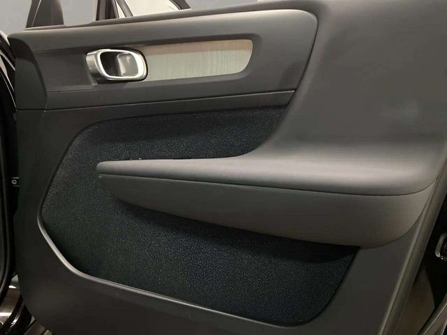 2025 Volvo XC40 B5 Plus Bright Theme Dallas TX