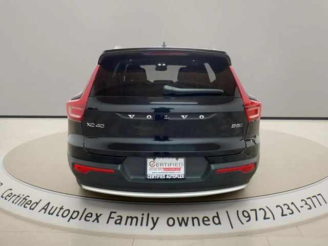 2025 Volvo XC40 B5 Plus Bright Theme