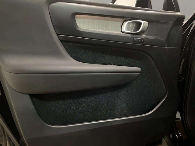 2025 Volvo XC40 B5 Plus Bright Theme Dallas TX