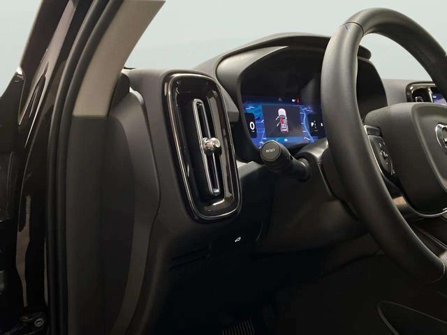 2025 Volvo XC40 B5 Plus Bright Theme Dallas TX