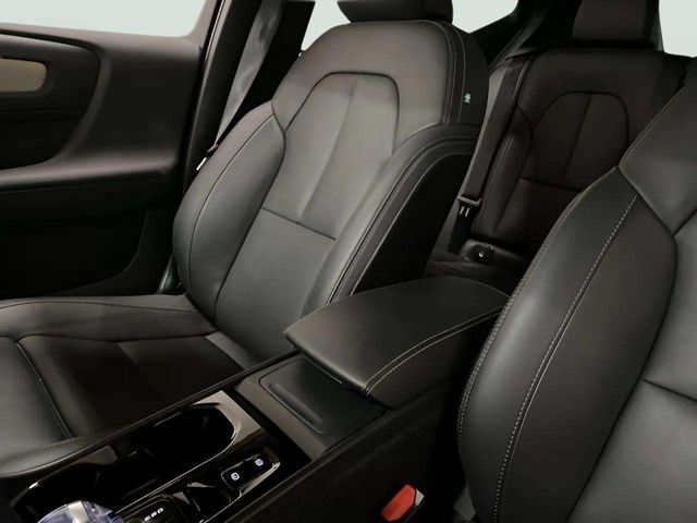 2025 Volvo XC40 B5 Plus Bright Theme Dallas TX