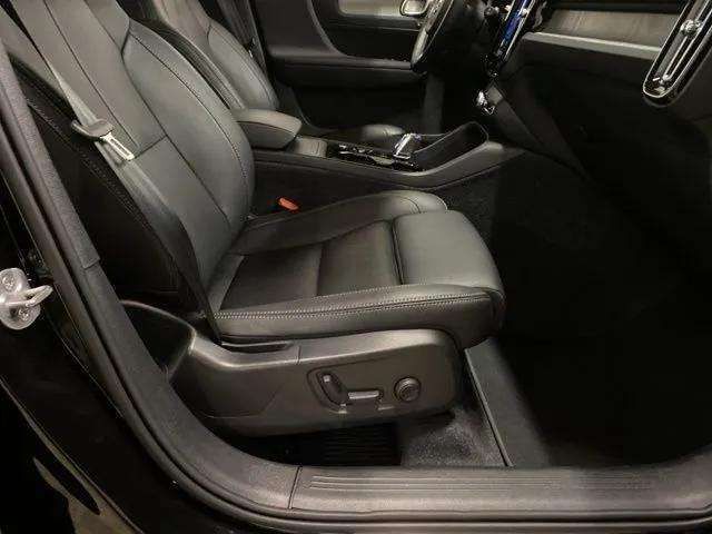 2025 Volvo XC40 B5 Plus Bright Theme Dallas TX