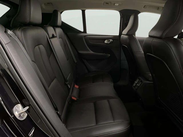 2025 Volvo XC40 B5 Plus Bright Theme Dallas TX