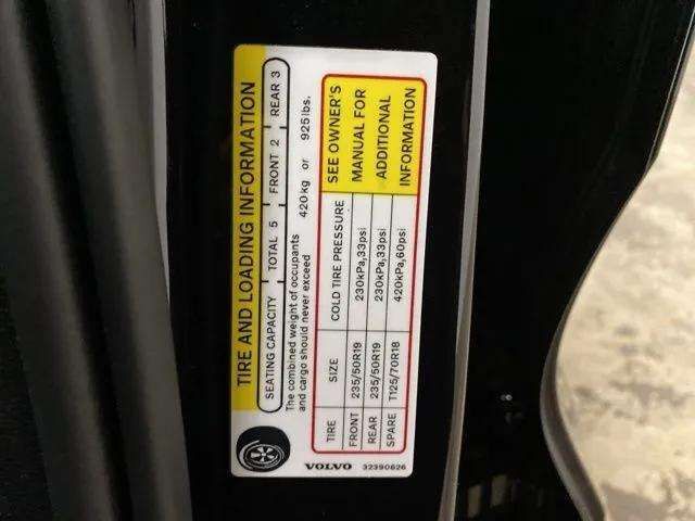 2025 Volvo XC40 B5 Plus Bright Theme Dallas TX