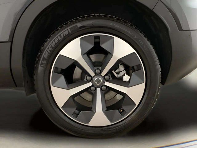 2025 Volvo XC40 B5 Plus Bright Theme Dallas TX