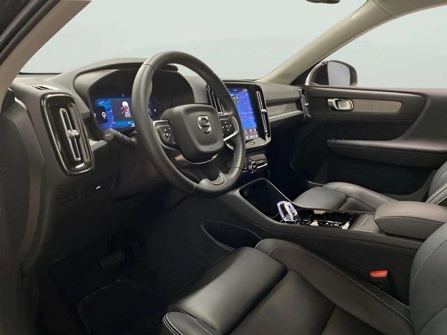 2025 Volvo XC40 B5 Plus Bright Theme Dallas TX