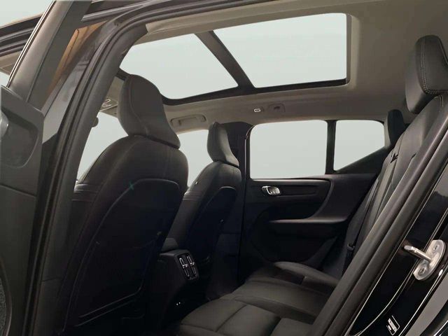 2025 Volvo XC40 B5 Plus Bright Theme Dallas TX