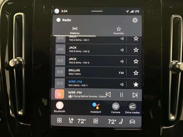 2025 Volvo XC40 B5 Plus Bright Theme Dallas TX