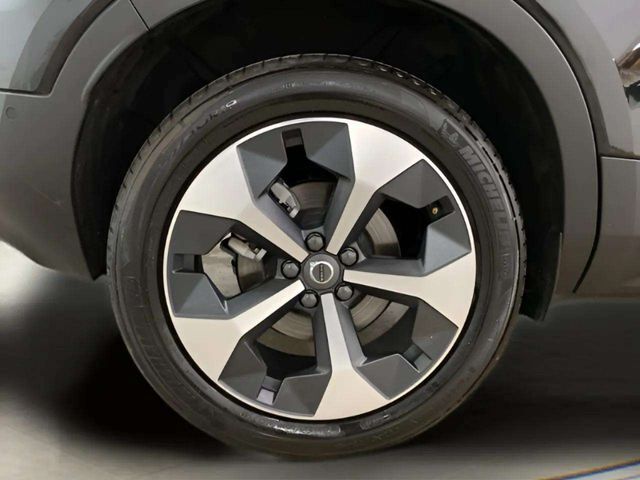 2025 Volvo XC40 B5 Plus Bright Theme Dallas TX