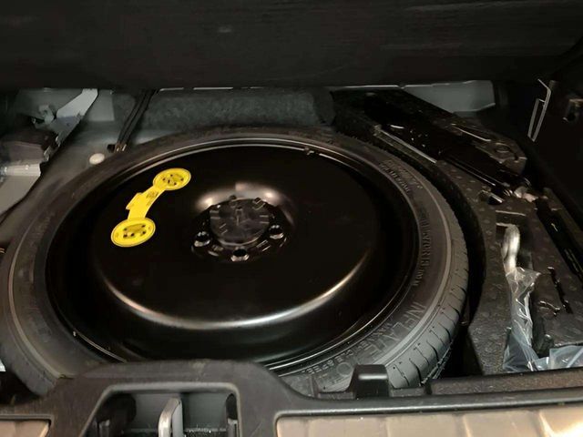 2025 Volvo XC40 B5 Plus Bright Theme Dallas TX