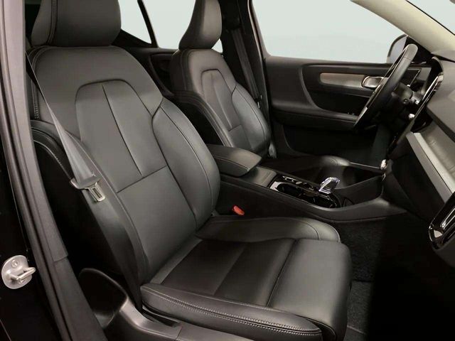 2025 Volvo XC40 B5 Plus Bright Theme Dallas TX