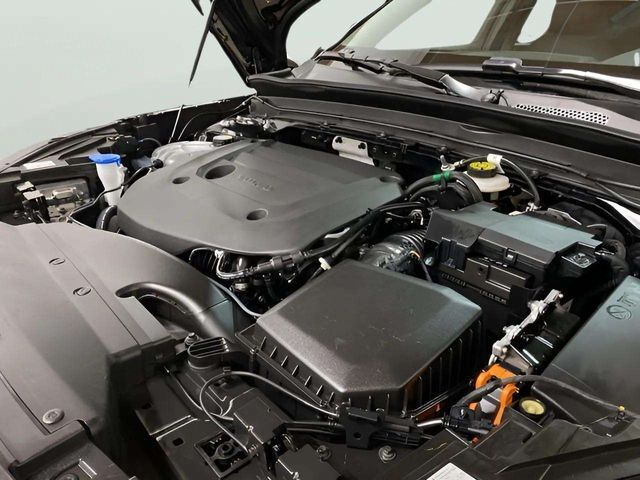 2025 Volvo XC40 B5 Plus Bright Theme Dallas TX