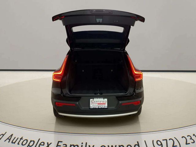 2025 Volvo XC40 B5 Plus Bright Theme Dallas TX