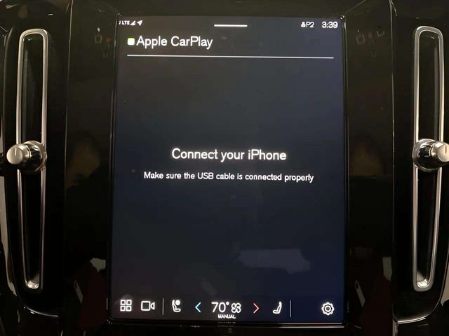 2025 Volvo XC40 B5 Plus Bright Theme Dallas TX