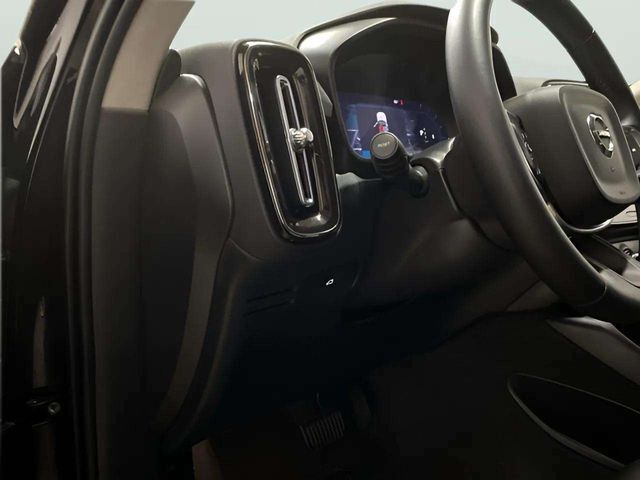 2025 Volvo XC40 B5 Plus Bright Theme Dallas TX