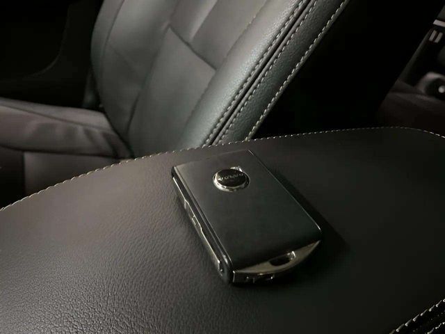 2025 Volvo XC40 B5 Plus Bright Theme Dallas TX