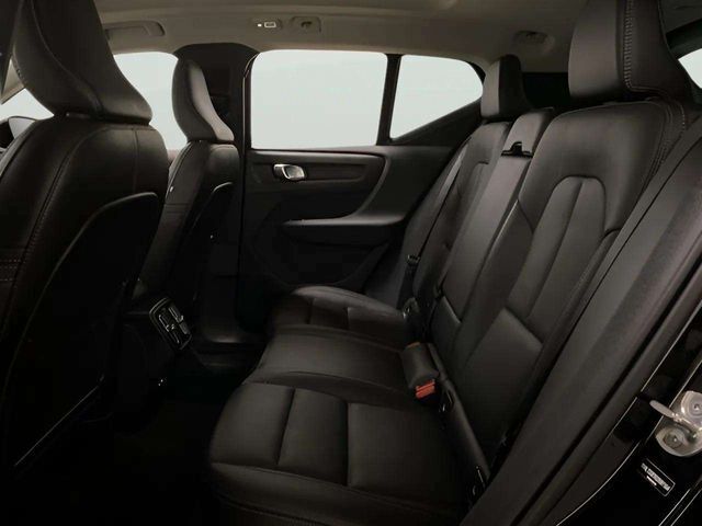 2025 Volvo XC40 B5 Plus Bright Theme Dallas TX