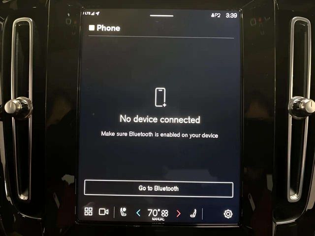 2025 Volvo XC40 B5 Plus Bright Theme Dallas TX