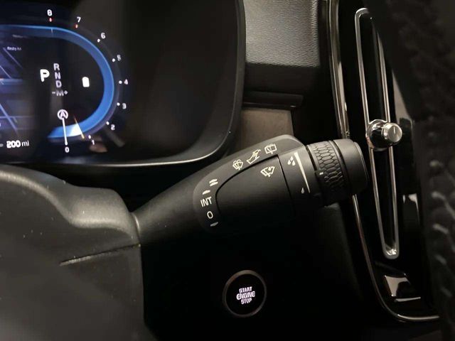 2025 Volvo XC40 B5 Plus Bright Theme Dallas TX