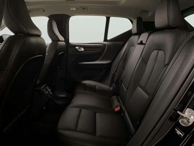 2025 Volvo XC40 B5 Plus Bright Theme Dallas TX