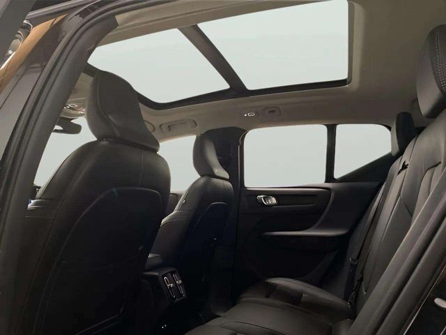 2025 Volvo XC40 B5 Plus Bright Theme Dallas TX