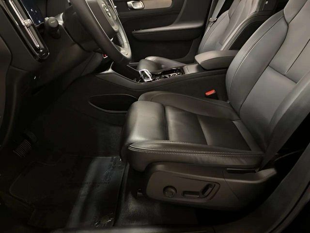 2025 Volvo XC40 B5 Plus Bright Theme Dallas TX