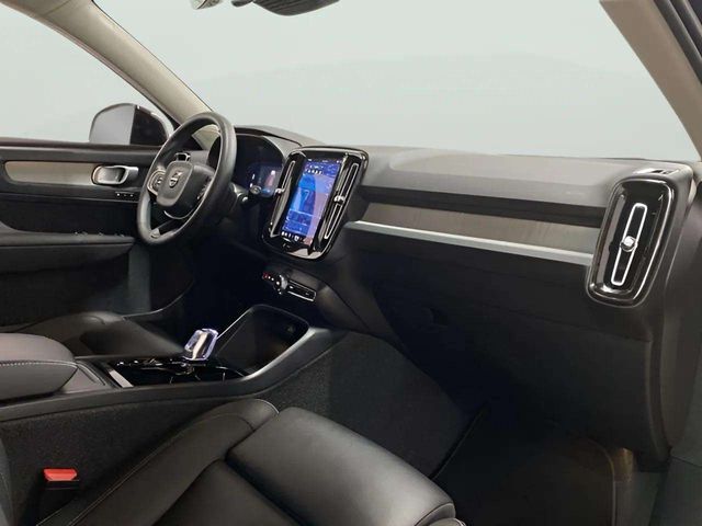 2025 Volvo XC40 B5 Plus Bright Theme Dallas TX