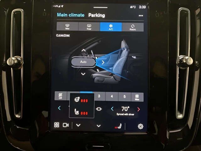 2025 Volvo XC40 B5 Plus Bright Theme Dallas TX