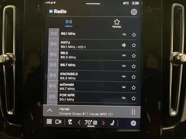 2025 Volvo XC40 B5 Plus Bright Theme Dallas TX