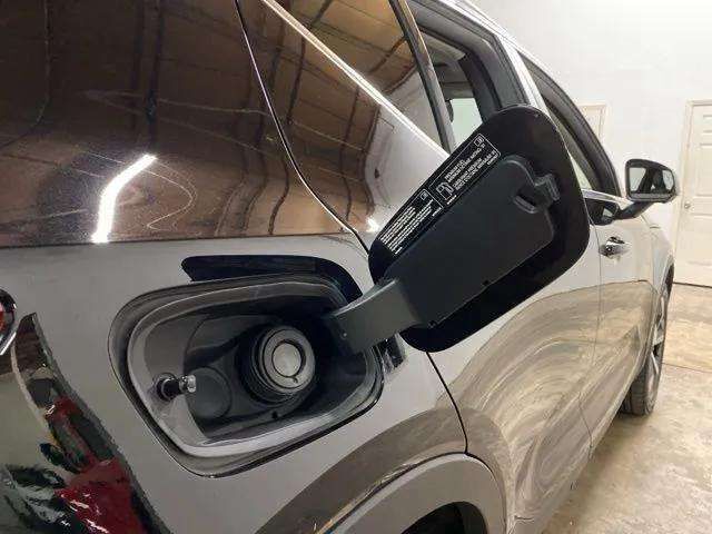 2025 Volvo XC40 B5 Plus Bright Theme Dallas TX