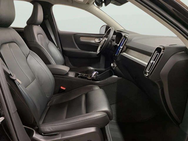 2025 Volvo XC40 B5 Plus Bright Theme Dallas TX