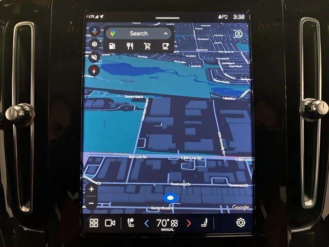 2025 Volvo XC40 B5 Plus Bright Theme Dallas TX