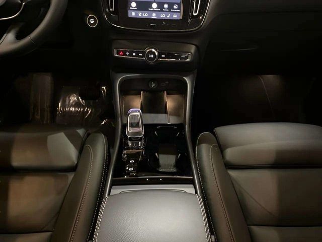 2025 Volvo XC40 B5 Plus Bright Theme Dallas TX