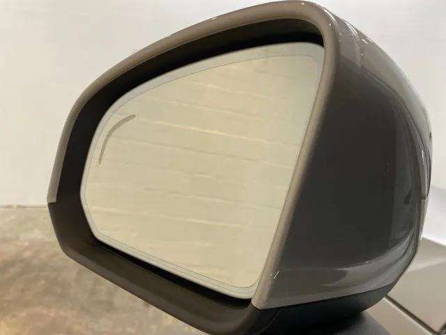 2025 Volvo XC40 B5 Plus Bright Theme Dallas TX
