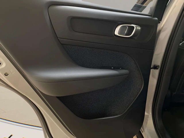 2025 Volvo XC40 B5 Plus Bright Theme Dallas TX