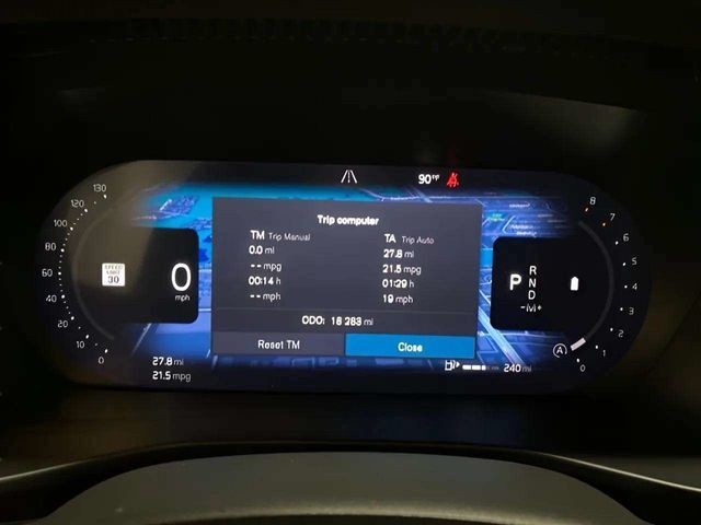 2025 Volvo XC40 B5 Plus Bright Theme Dallas TX