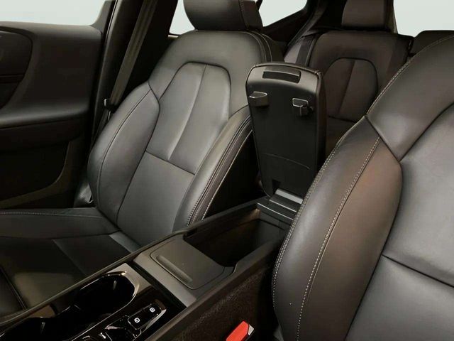 2025 Volvo XC40 B5 Plus Bright Theme Dallas TX
