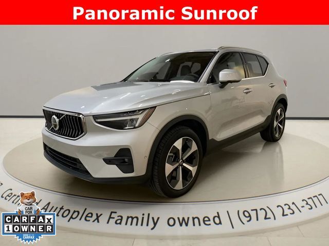 2025 Volvo XC40