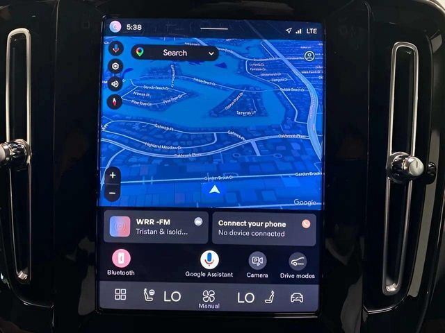 2025 Volvo XC40 B5 Plus Bright Theme Dallas TX