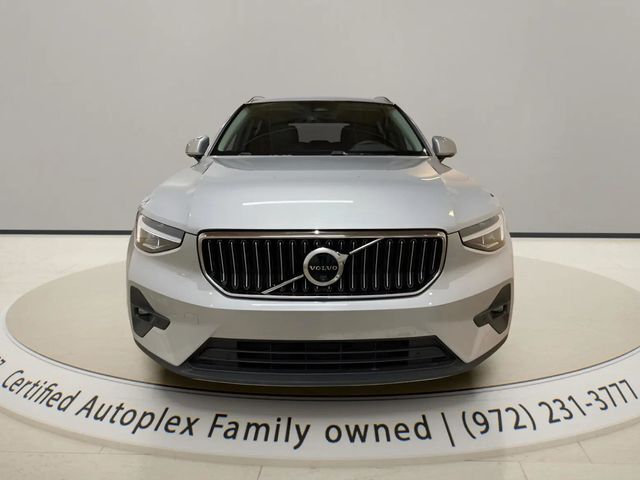 2025 Volvo XC40 B5 Plus Bright Theme Dallas TX