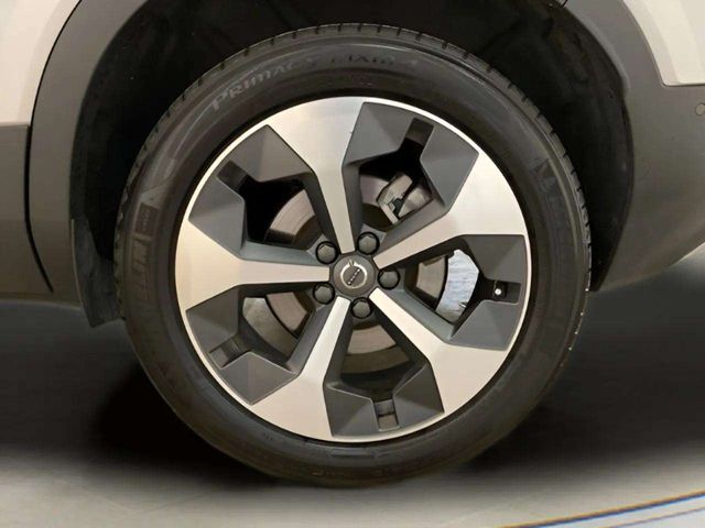 2025 Volvo XC40 B5 Plus Bright Theme Dallas TX