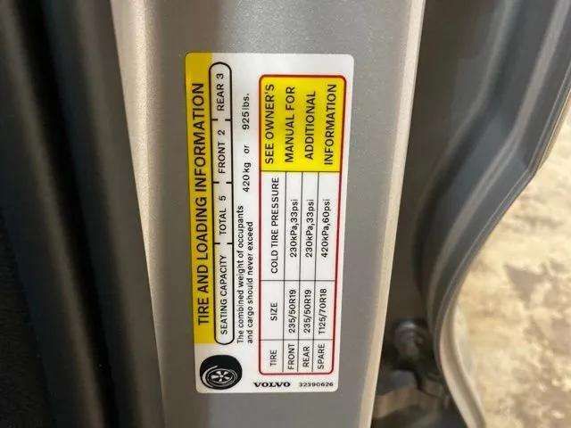 2025 Volvo XC40 B5 Plus Bright Theme Dallas TX