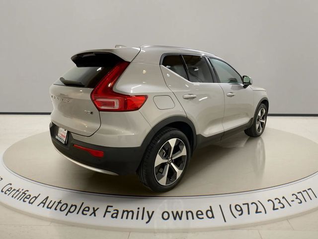 2025 Volvo XC40 B5 Plus Bright Theme Dallas TX