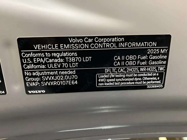 2025 Volvo XC40 B5 Plus Bright Theme Dallas TX