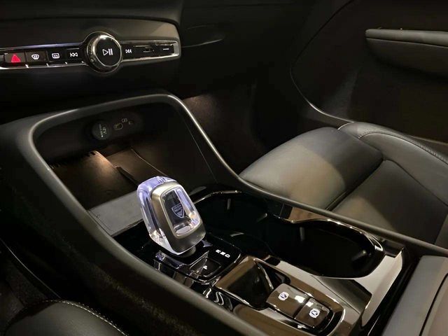 2025 Volvo XC40 B5 Plus Bright Theme Dallas TX