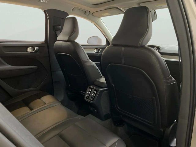 2025 Volvo XC40 B5 Plus Bright Theme Dallas TX
