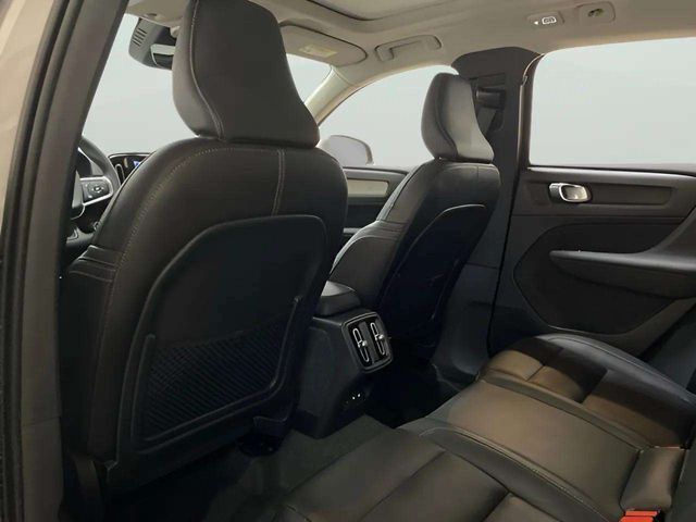 2025 Volvo XC40 B5 Plus Bright Theme Dallas TX
