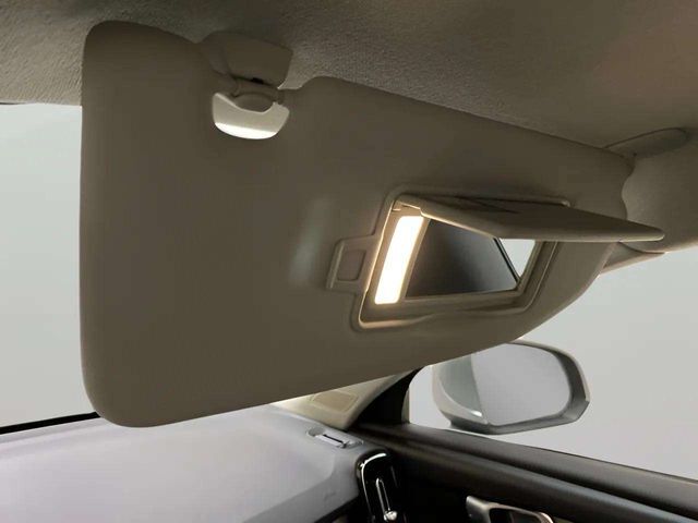 2025 Volvo XC40 B5 Plus Bright Theme Dallas TX