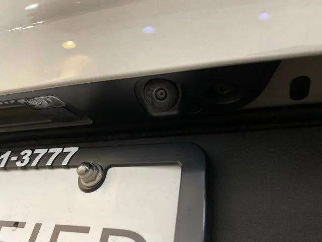 2025 Volvo XC40 B5 Plus Bright Theme Dallas TX