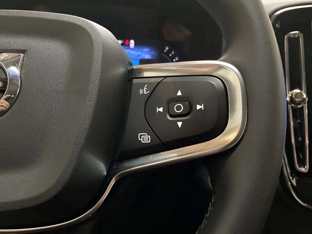 2025 Volvo XC40 B5 Plus Bright Theme Dallas TX